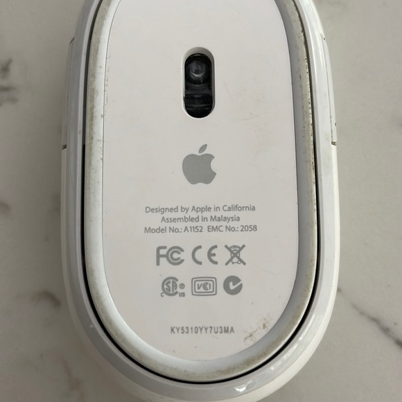 Apple Mouse (Model A1152) 2 Stickers & picture mouse pad - Picture 2 of 5